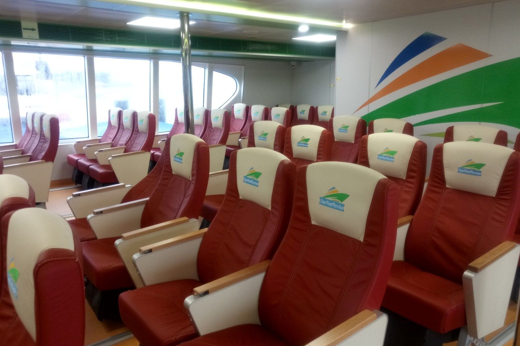 Zan Fast Gold class seating